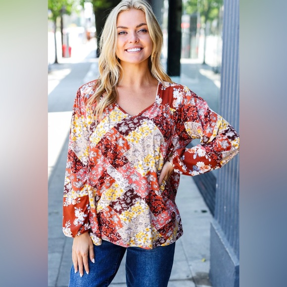 HAPTICS FLORAL PATCHWORK VNECK NWT - Picture 4 of 6